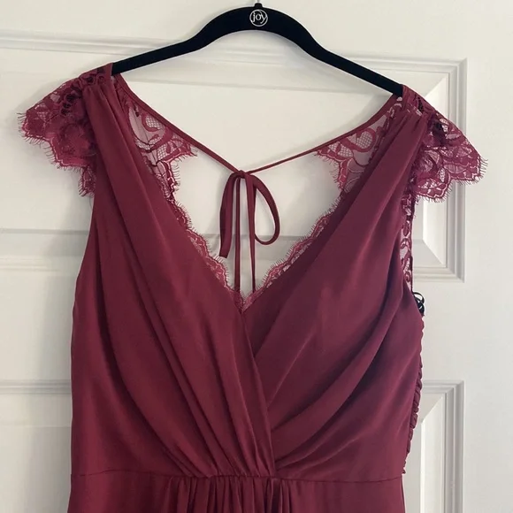 Beautiful Hailey Paige Gown! - Picture 2 of 4